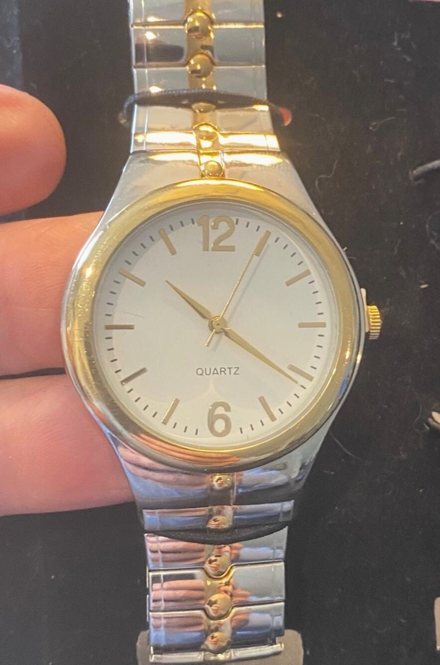 NEW Men's 40mm Two Tone Quartz Watch
